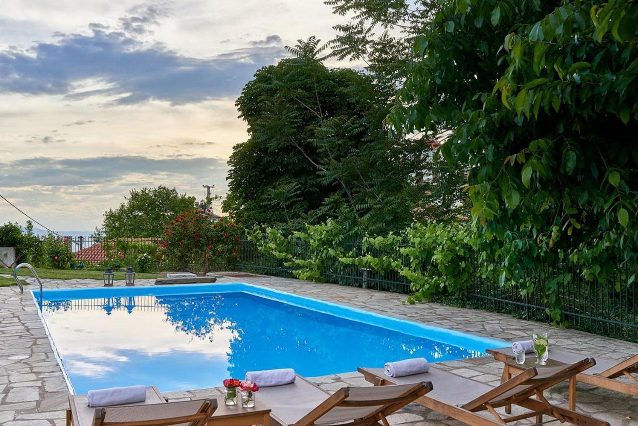 Triantafillies Guesthouse ปอร์เตเรีย ภายนอก รูปภาพ