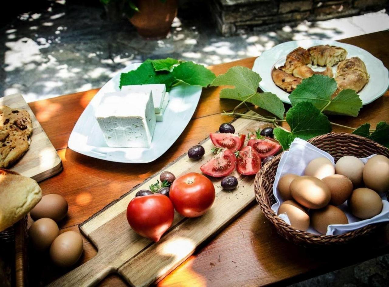 Triantafillies Guesthouse ปอร์เตเรีย ภายนอก รูปภาพ